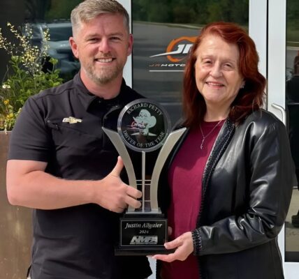 Justin Allgaier Makes History as First Xfinity Series Driver to Win NMPA Richard Petty Driver of the Year Award