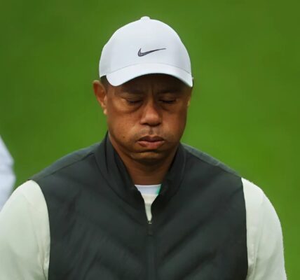 SAD STORY : Fans Are Praying For Tiger Woods Following Heartbreaking Announcement...