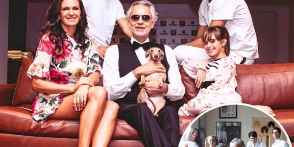 Andrea Bocelli's family created a beautiful picture together before the release of the album "Si"!
