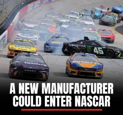 NASCAR president drops hint about a possible manufacturer joining Toyota, Ford, and Chevrolet in the future.😱..