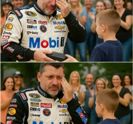 “This Changed Everything” – Boy Returns Tony Stewart’s Wallet With a Hidden Note That Leaves Him SOBBING!