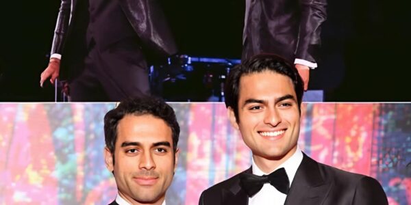 When Matteo Bocelli teamed up with his big bro Amos at Teatro del Silenzio… let’s just say NOBODY was ready for what happened next. Their duet of ‘Honesty’ wasn’t just good — it was straight-up magical. Matteo’s voice? Pure emotion. Amos on piano? Perfection. The vibe? A once-in-a-lifetime kinda moment that had the whole crowd holding their breath. This is what happens when talent runs in the family. If you missed it, do yourself a favor