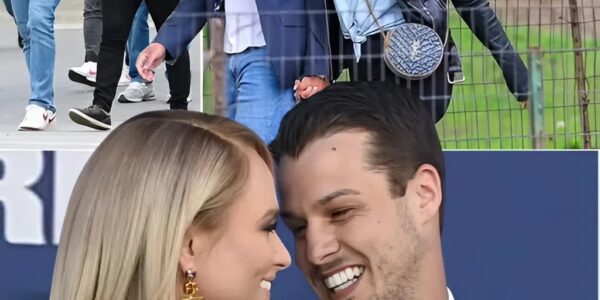 SPOTTED — Country queen Miranda Lambert and hubby Brendan McLoughlin turning the New York sidewalk into their own little runway. From hand-in-hand laughs to those “just us against the world” vibes, this stroll was giving pure rom-com energy — and fans can’t get enoug
